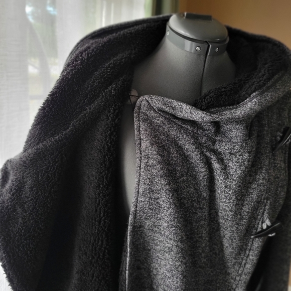 Glow and Grow Sherpa Charcoal Women's Cowl Neck Jacket with Toggles Size Small - Picture 9 of 12